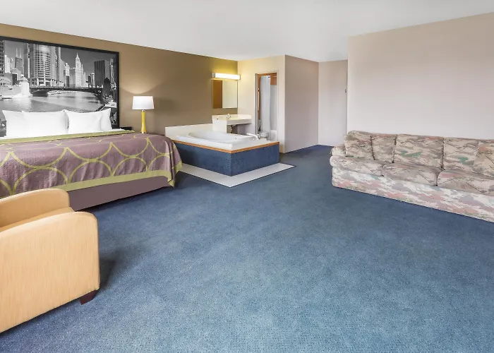 Super 8 By Wyndham Hebron Lowell Area